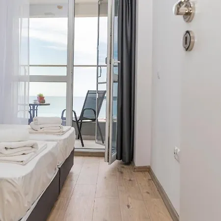 شقة Aparthotel Primorsko