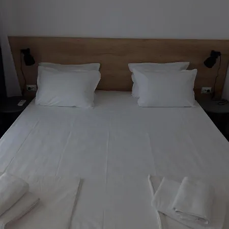 Aparthotel Primorsko شقة