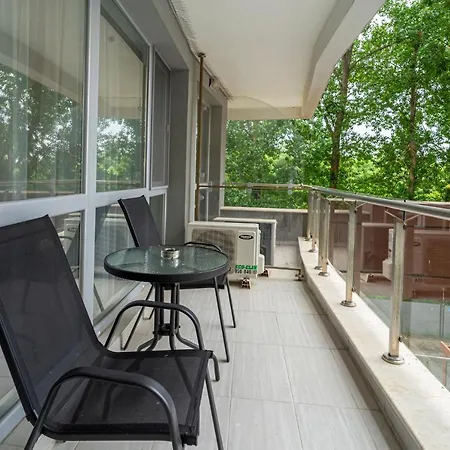 شقة Aparthotel Primorsko بريمورسكو